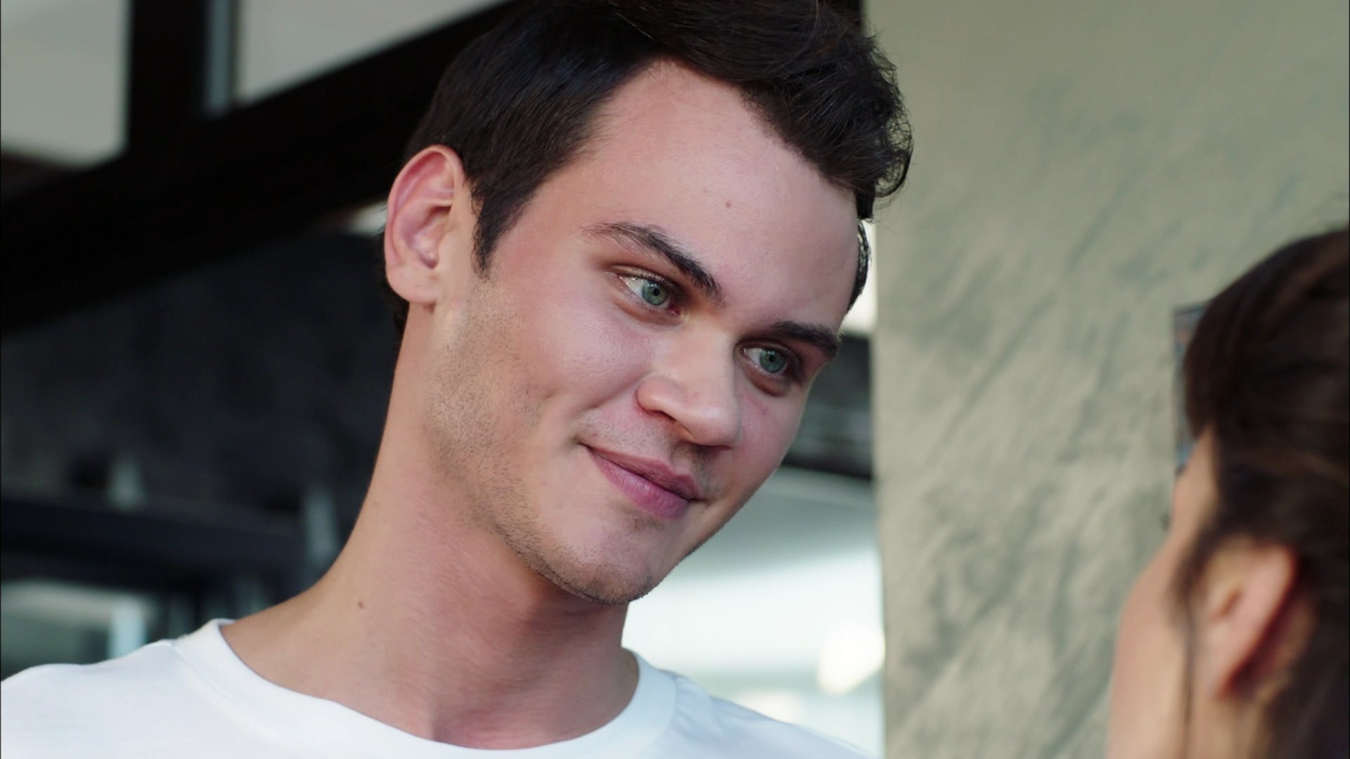 İpek, Efsun'un resmini çizdi