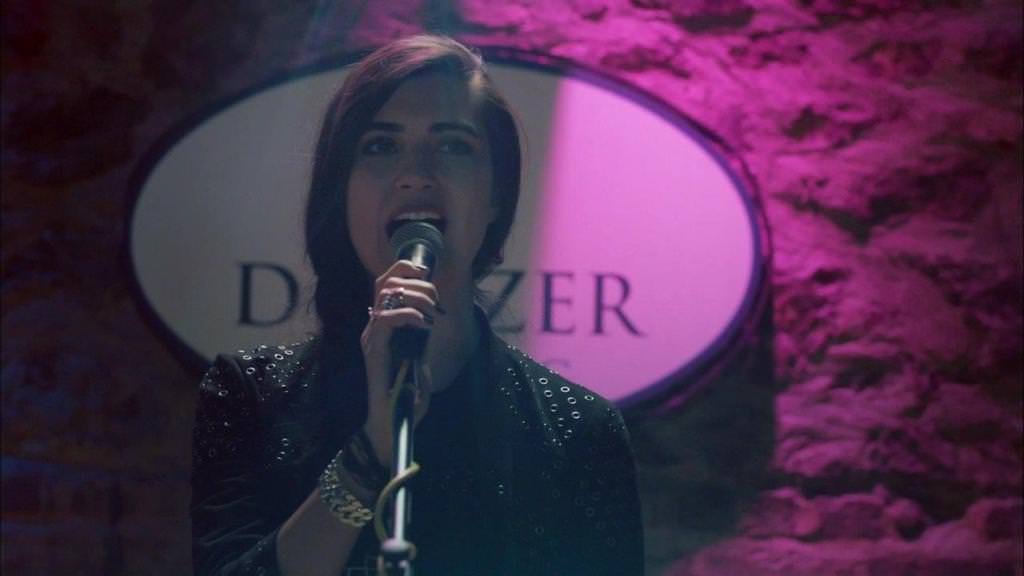 Detaylarda Kara Para Aşk