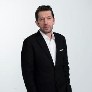 Başım Belada | Kadro | Oktay