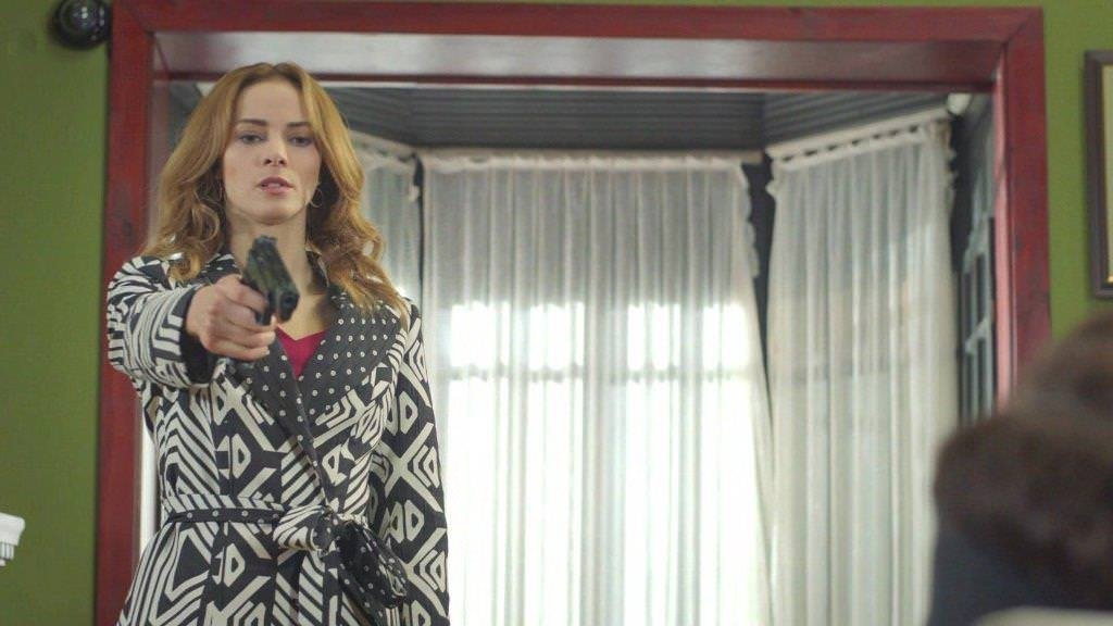 Leyla, çıkmaza giriyor! 14. Bölüm fotogaleri