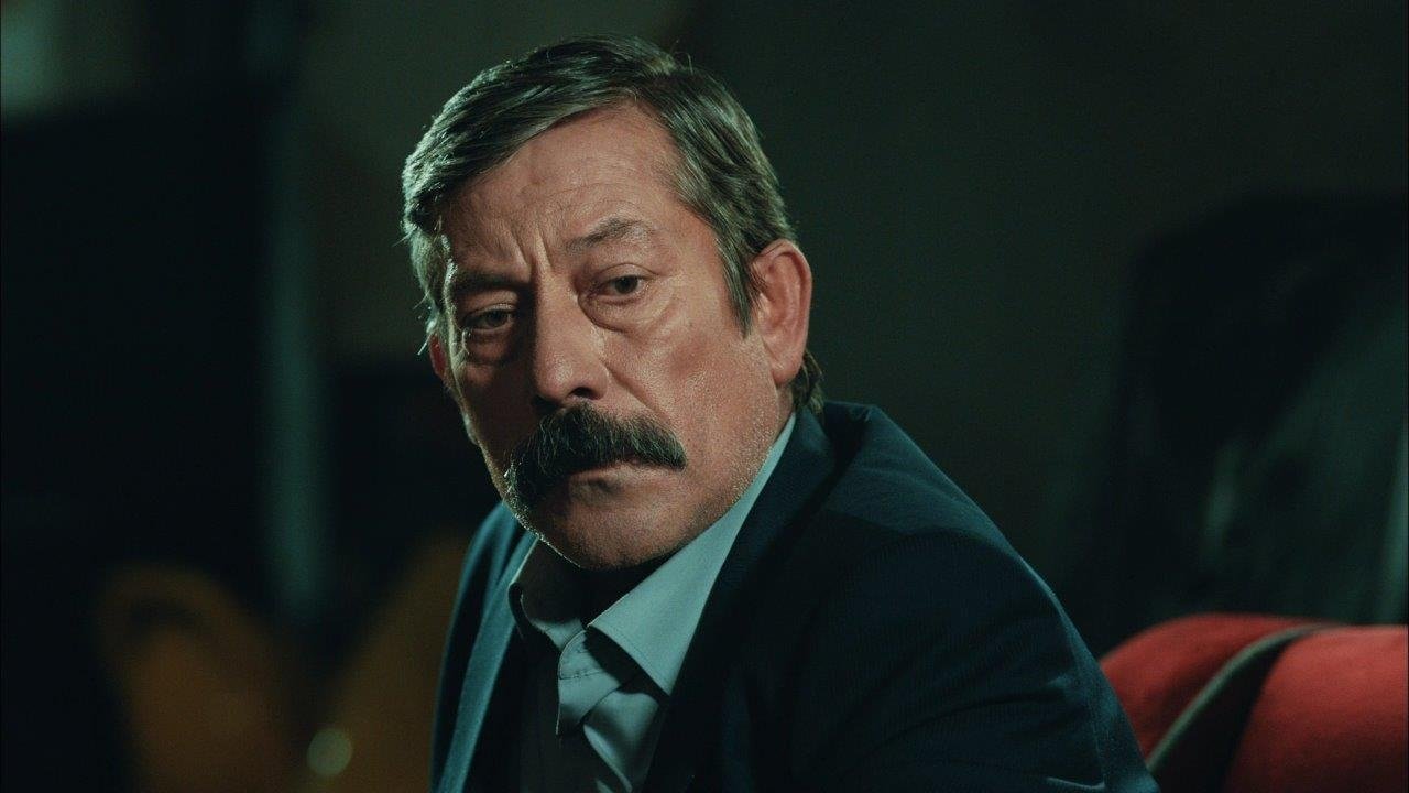 Kim bu istihbaratçı?