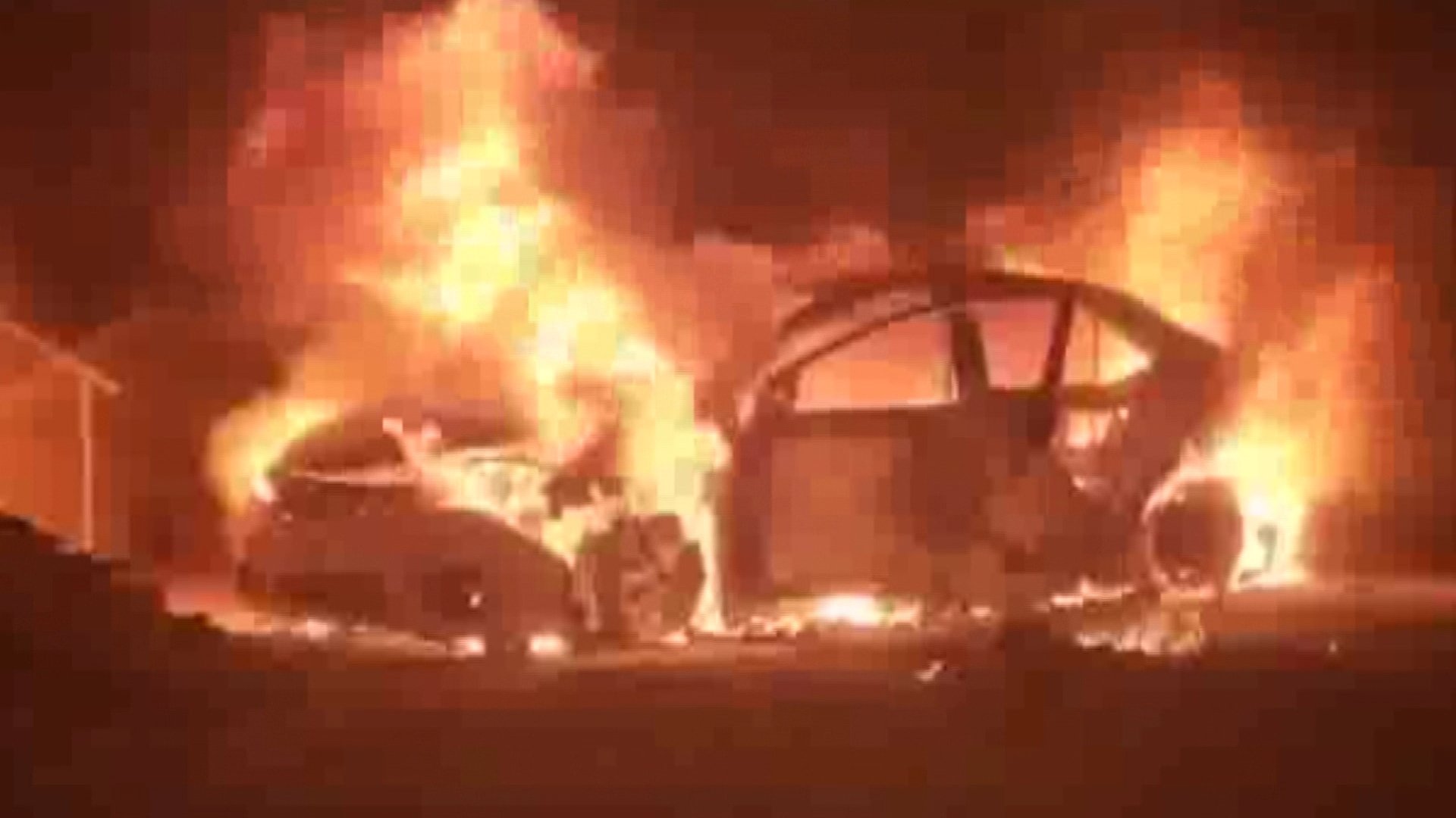 İsrail, Gazze'de hastane bombaladı! Yüzlerce ölü var...