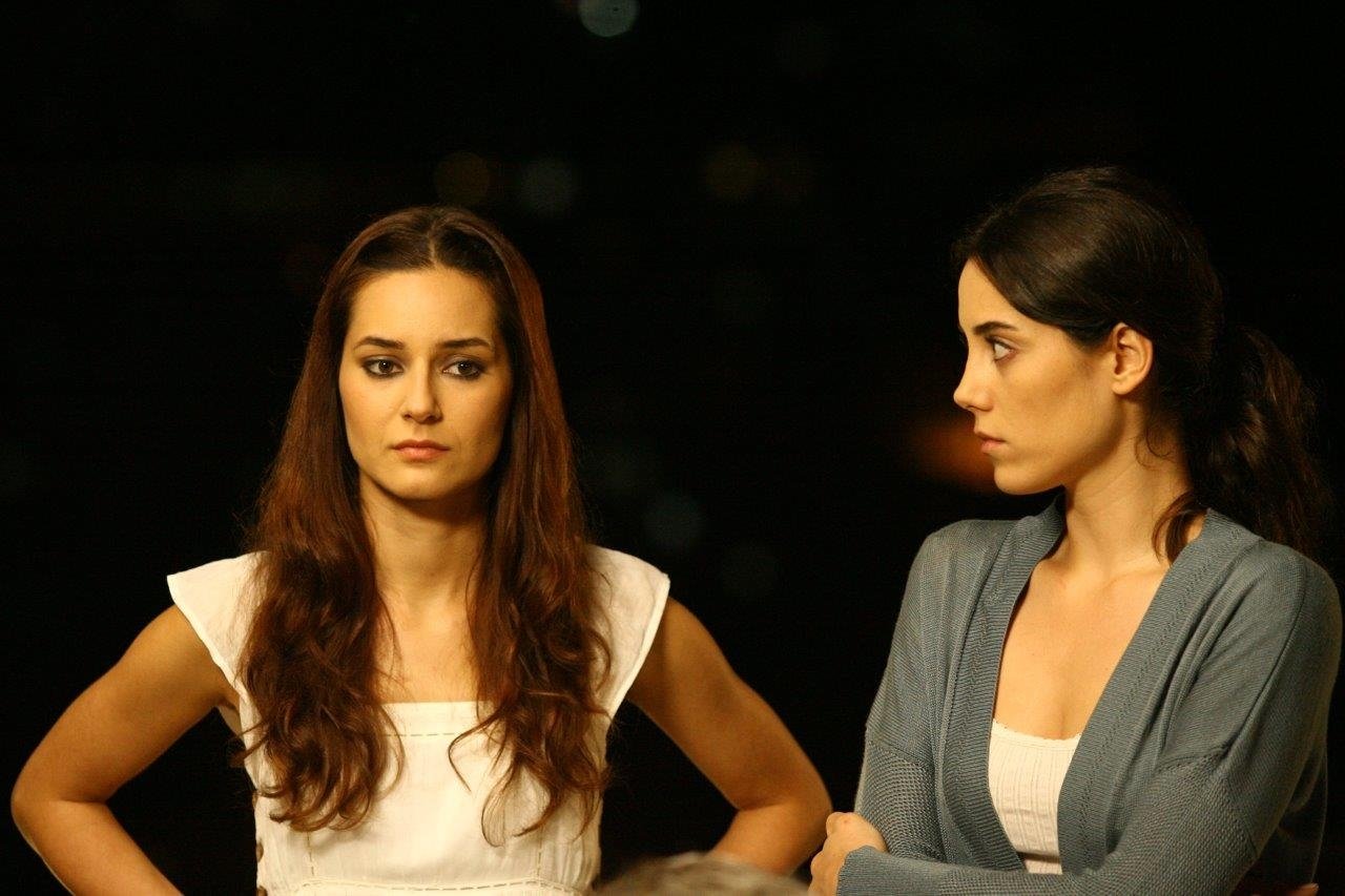 100 karede Ezel efsanesi