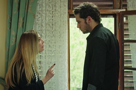 Orhan senin baban değil!