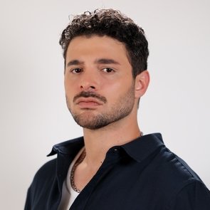 Halit Özgür Sarı kimdir? Halit Özgür Sarı Biyografisi