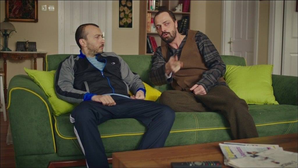 Mutlu Ol Yeter 1. Bölüm replik galerisi