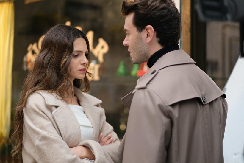 Onur'dan Zeynep'e beklenmedik evlilik teklifi