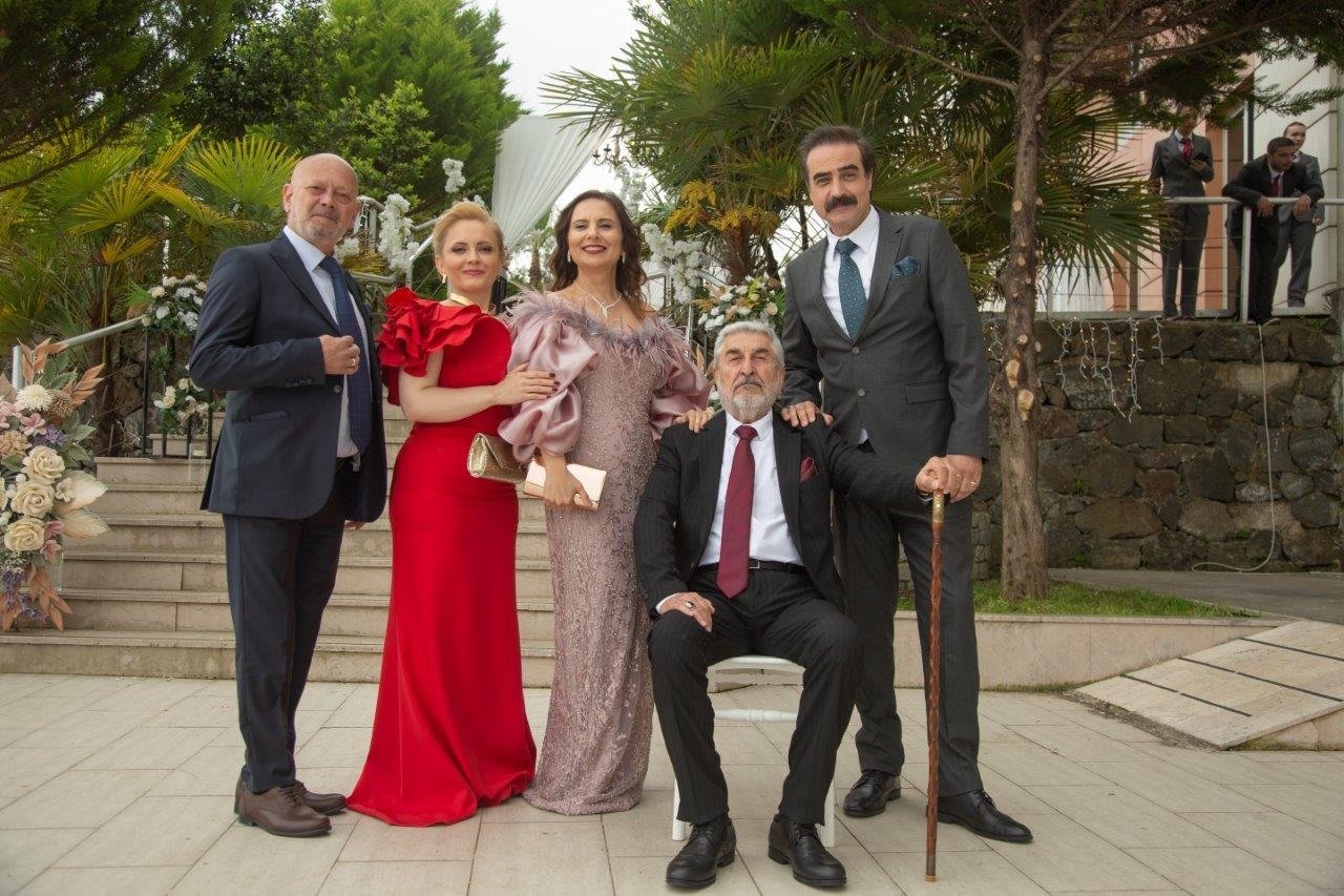 Bu yazın içimizi ferahlatan aşkı: #ZelMeh 