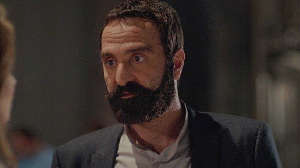 Kertenkele 33. bölüm replik galerisi