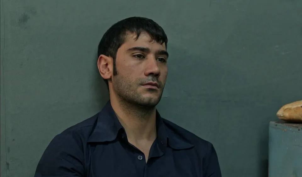 Behiye Aksoy - Ayrılmalıyız Artık