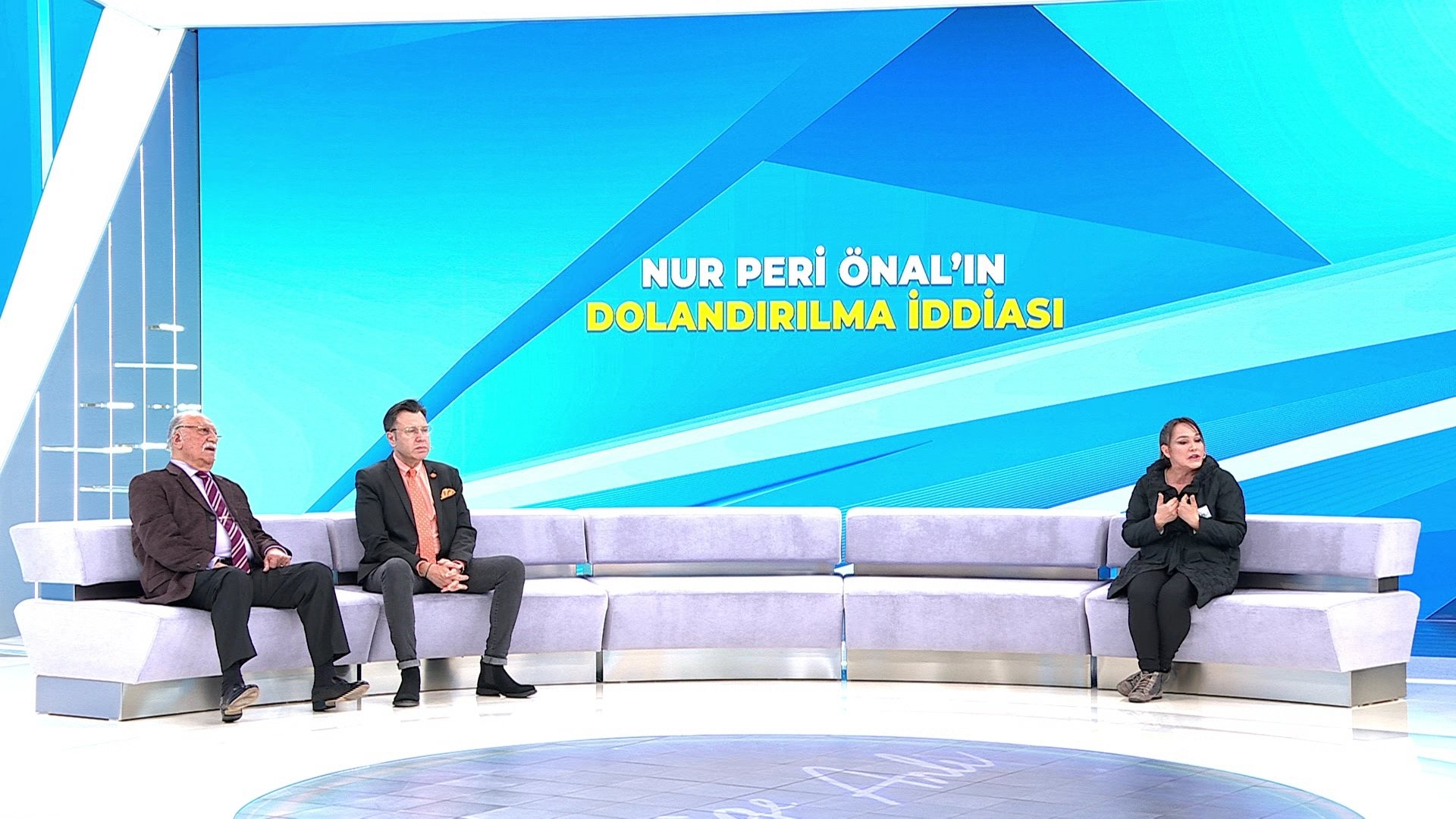 Hem aldatıldı hem dolandırıldı! 