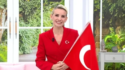 Esra Erol’da