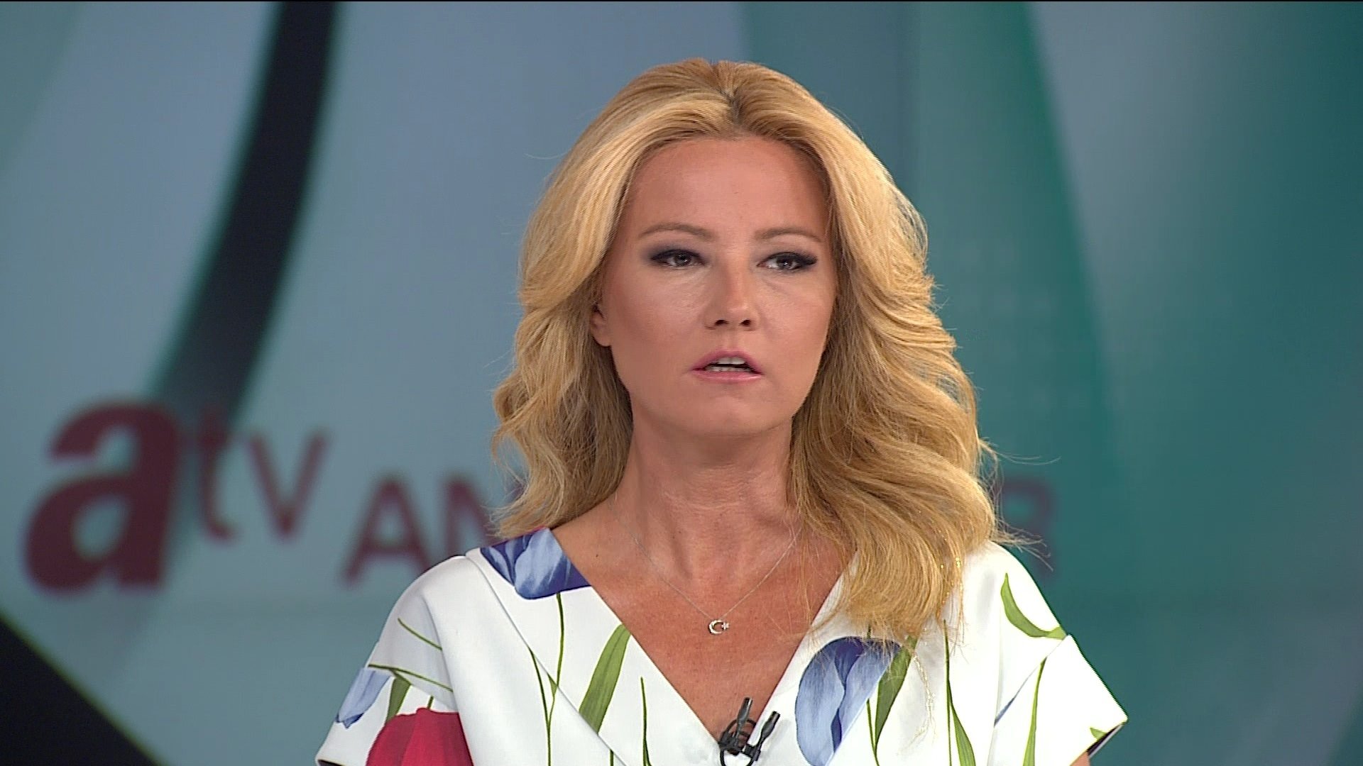 muge-anli-ile-tatli-sert