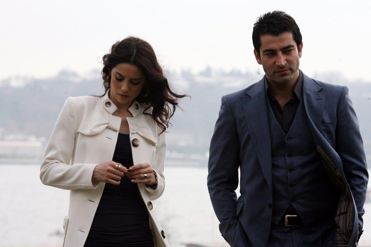 100 karede Ezel efsanesi