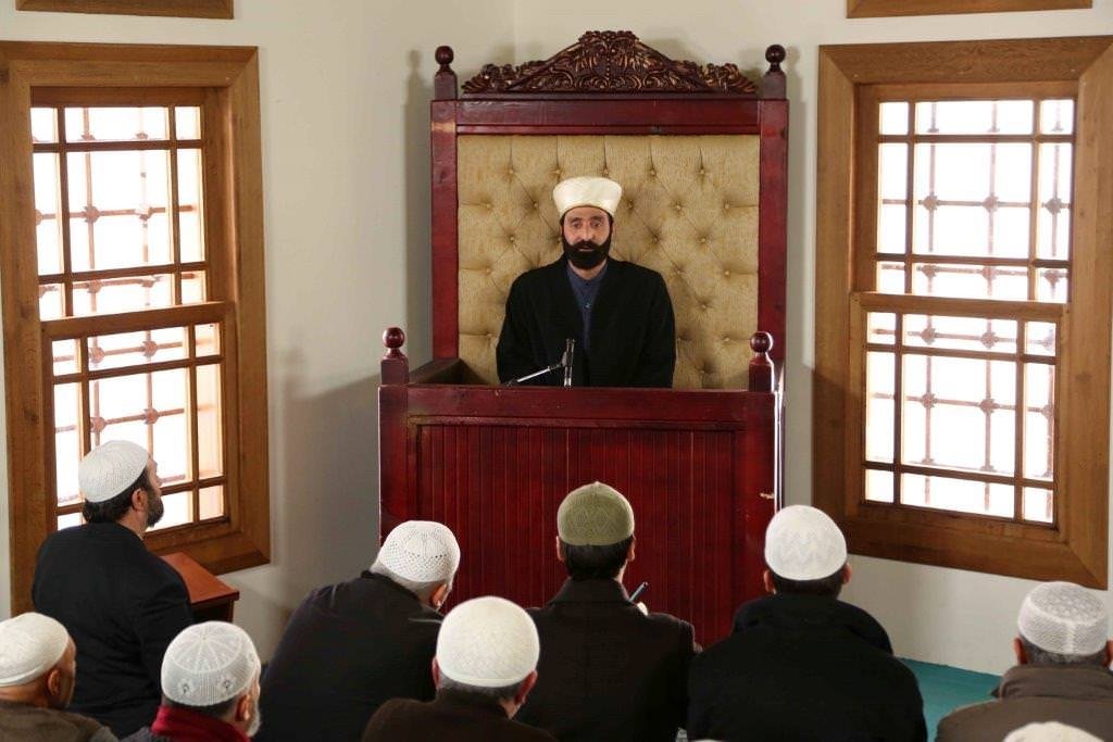 Zehra, Kara Faruk’la Buluşuyor (Kertenkele 13. Bölüm)