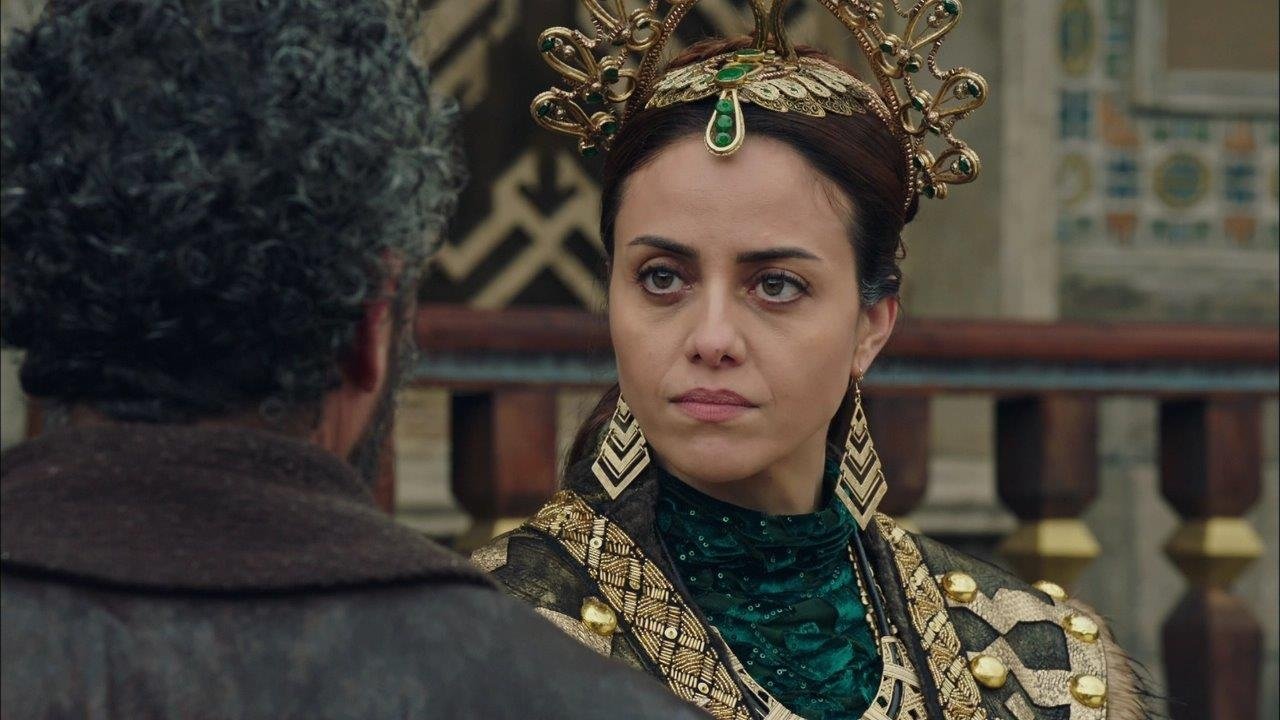 "Çift Başlı Kurt" gerçeği ortaya çıktı! İşte, Destan 5. Bölüm kareleri