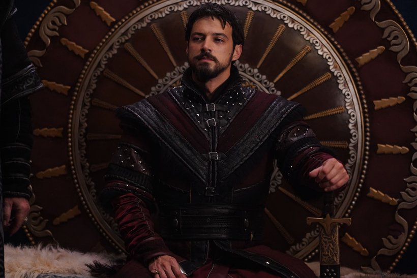 Orhan Bey posta oturdu!   “Kuruluş Orhan”