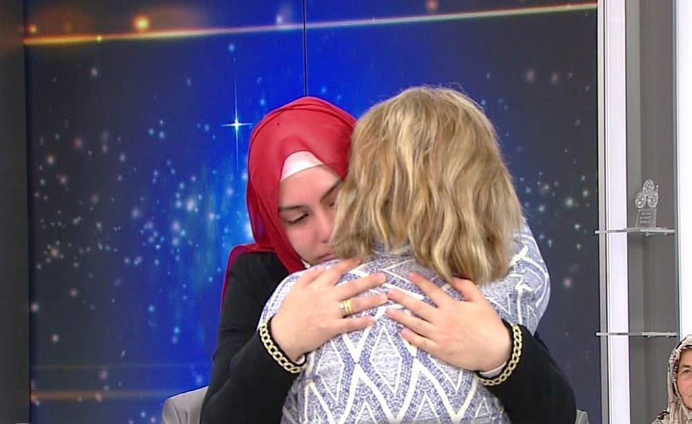 muge-anli-ile-tatli-sert