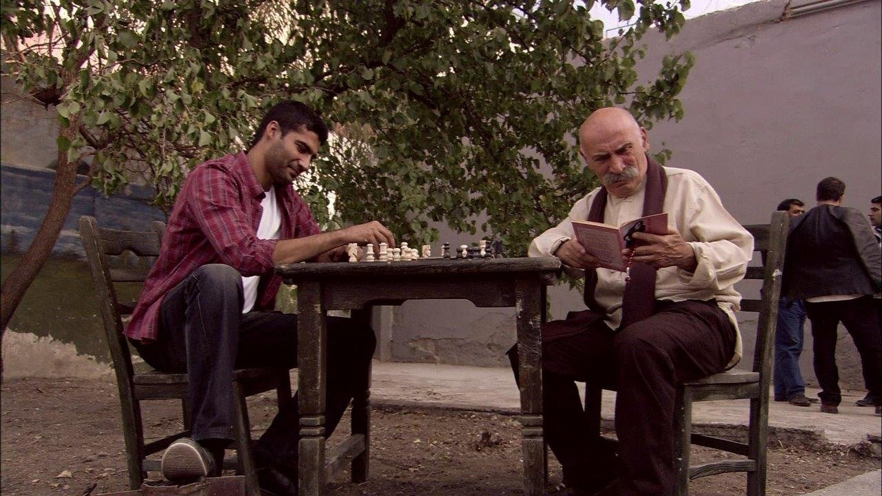 100 karede Ezel efsanesi