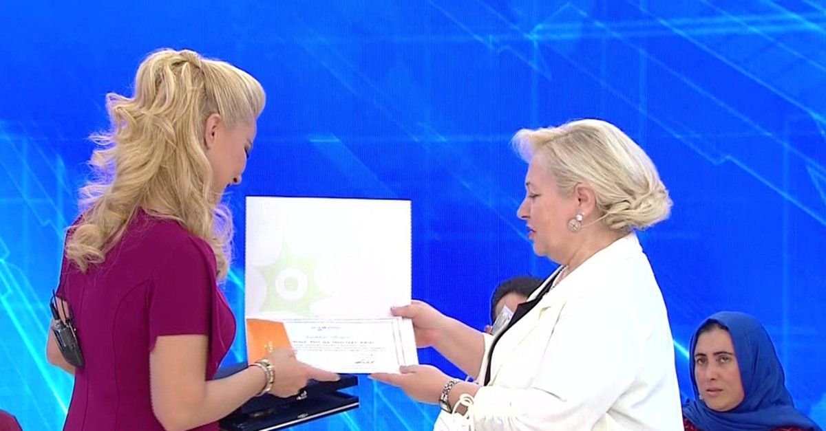 muge-anli-ile-tatli-sert