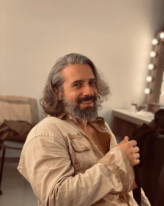 Üvey Anne'nin kadrosunda kimler var?