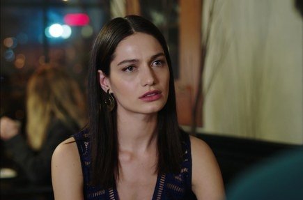 Lütfen yanımda ol...