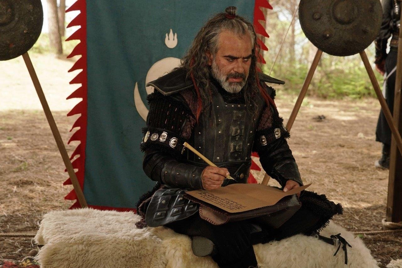 200 karede Kuruluş Osman 1. Sezon!