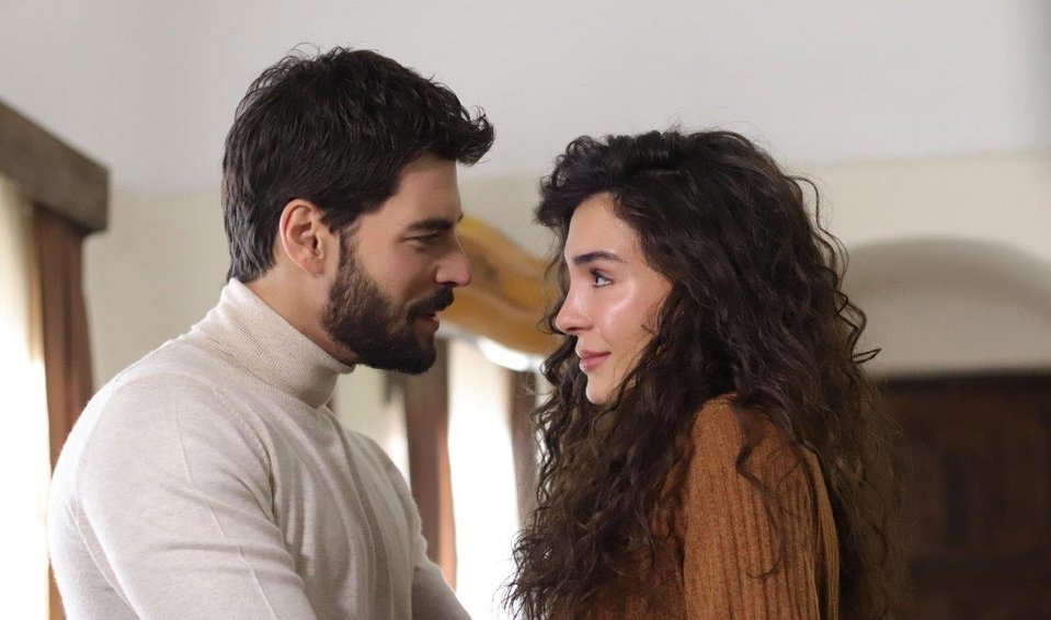 Azat Konaga Aslan La Birlikte Geliyor Atv