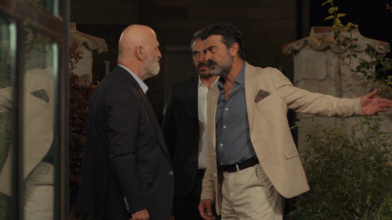 Safir 4. Bölümde neler oldu?