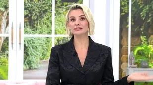 Esra Erol’da