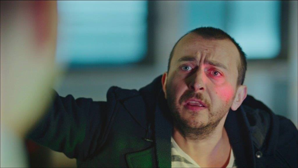 Mutlu Ol Yeter 1. Bölüm replik galerisi