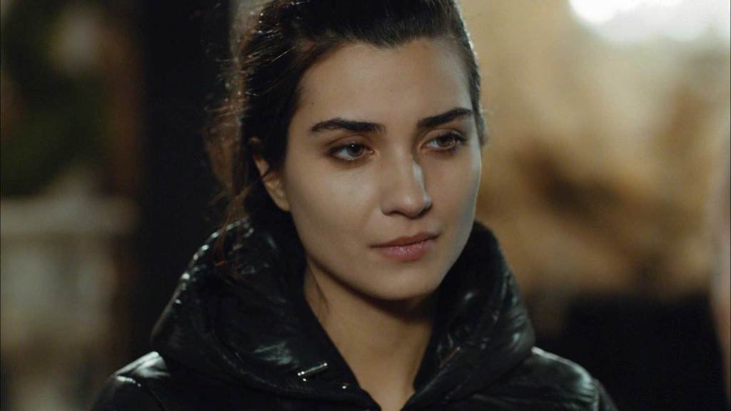 Tuba Büyüküstün resimleri