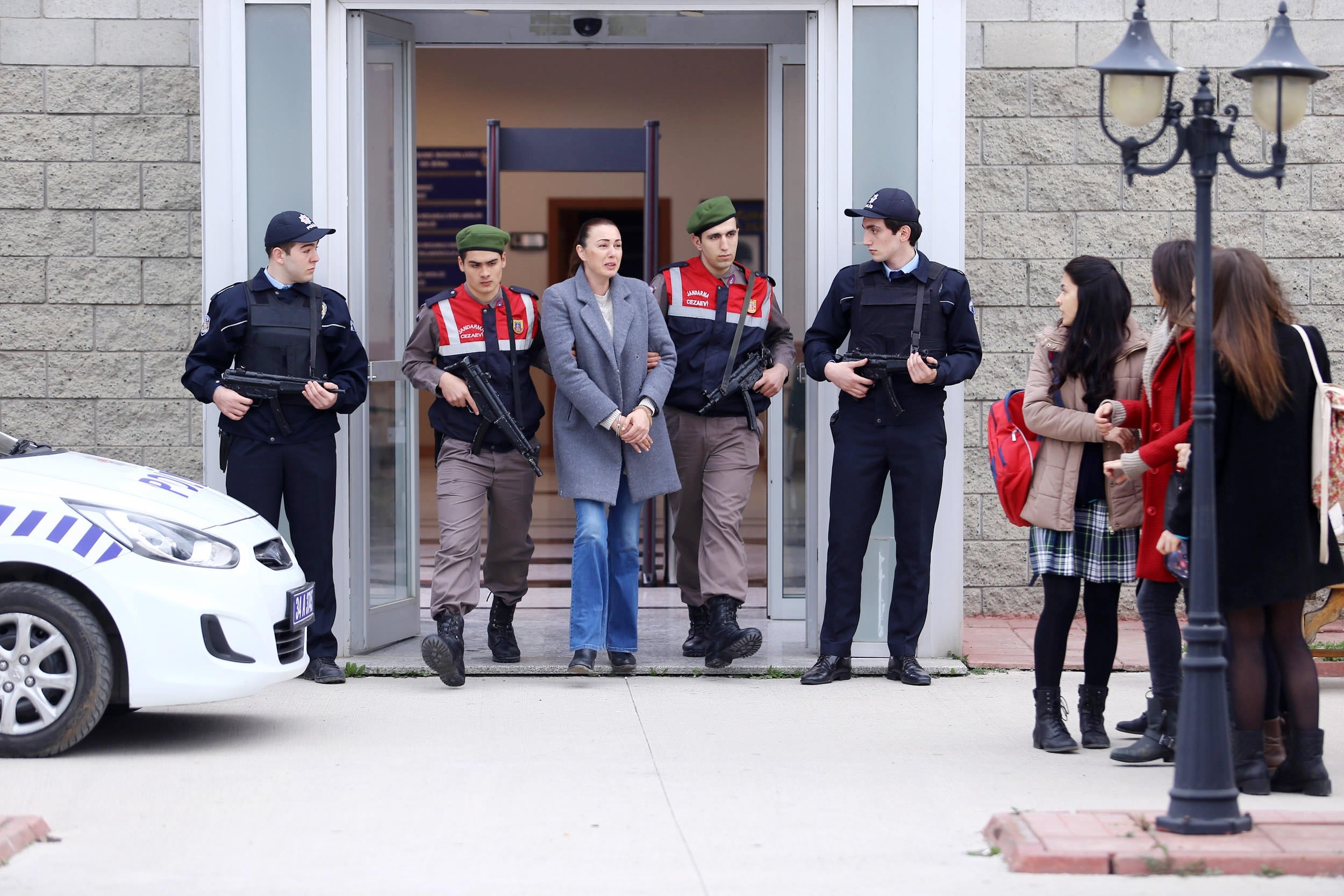 37. bölüm fotogaleri