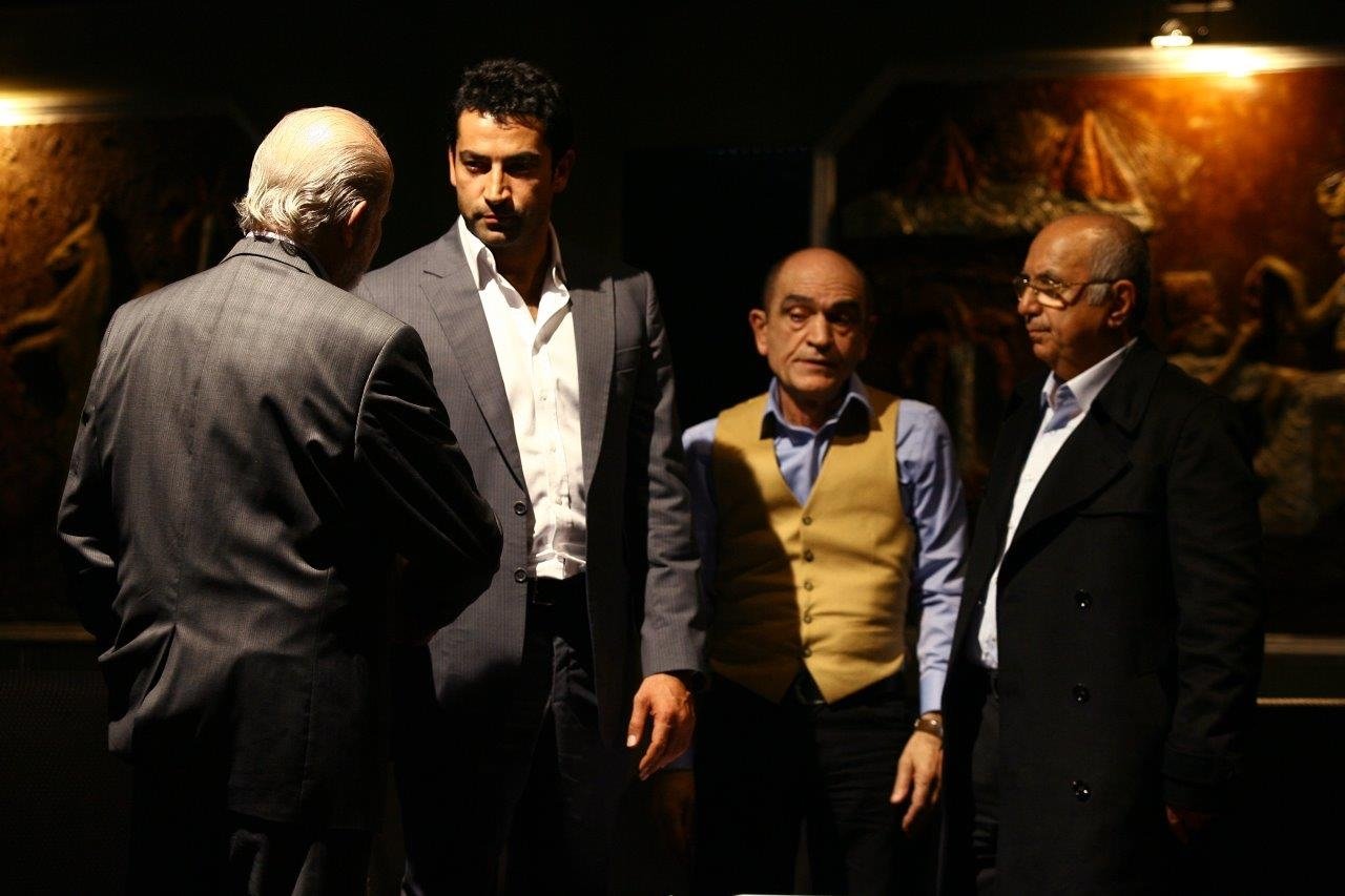 100 karede Ezel efsanesi