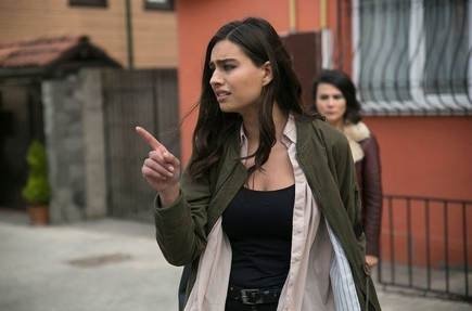 sinem kobal beyaz