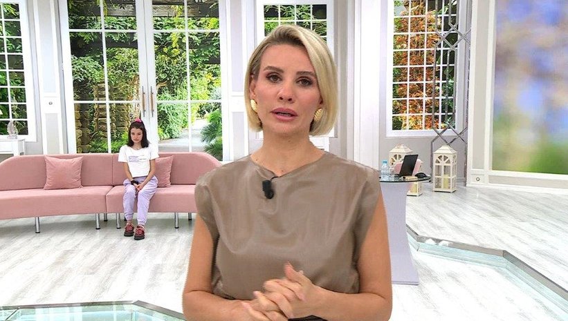 Esra Erol'da