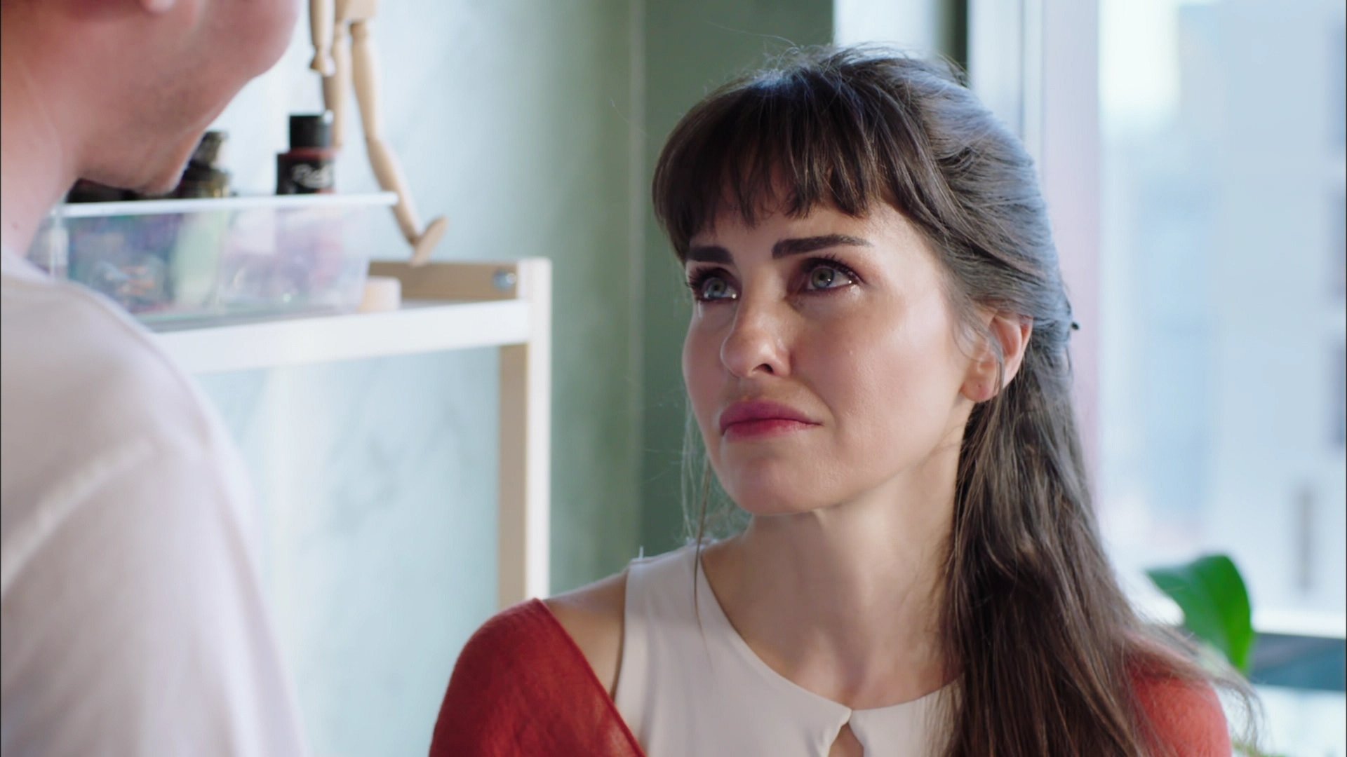 İpek, Efsun'un resmini çizdi