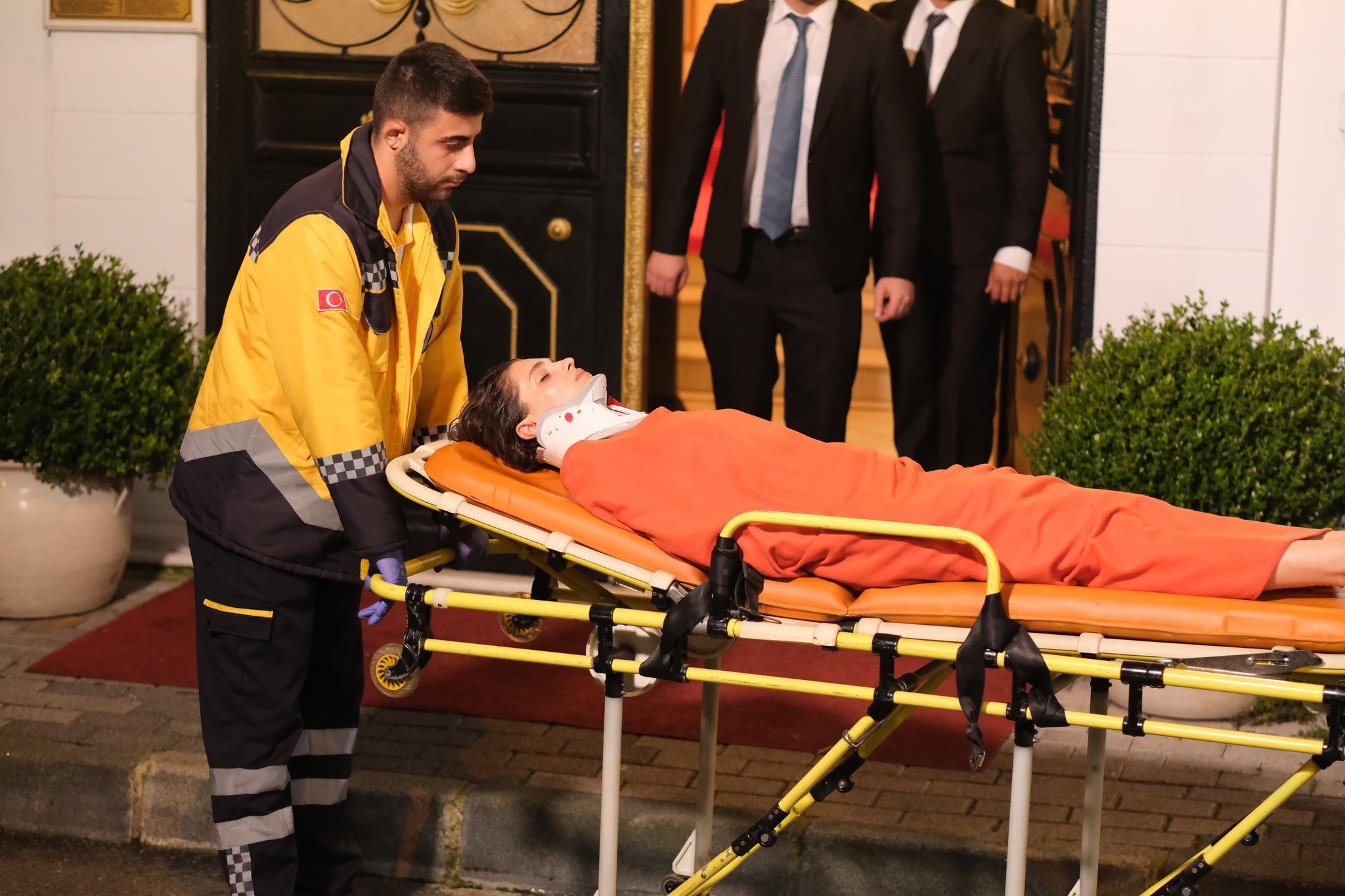 Altın Kafes'te yeni bir aşk doğuyor