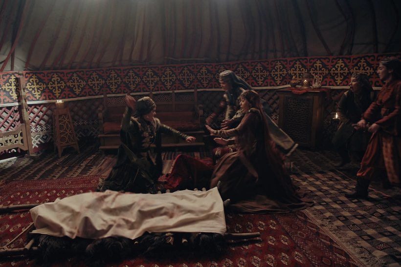 Melike Hatun, Bala Hatun’u kolundan yaraladı!