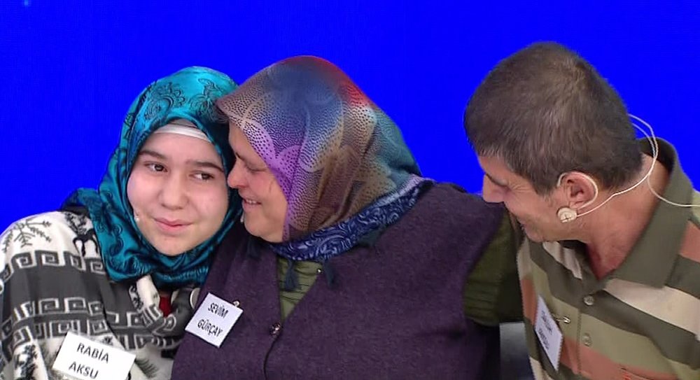 muge-anli-ile-tatli-sert