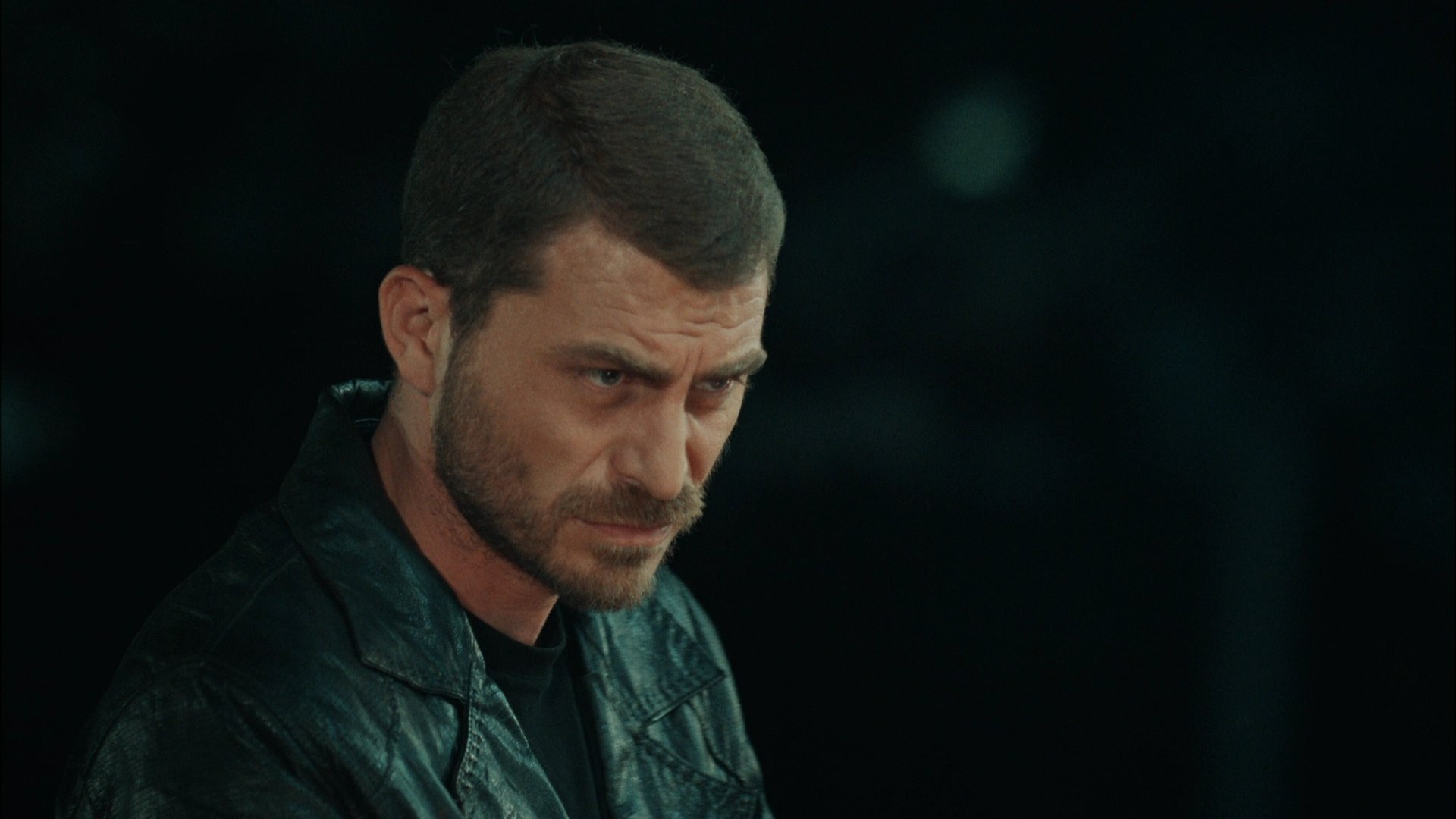 Herkes onu merak ediyor. Ben Bu Cihana Sığmazam Azamet kim? 