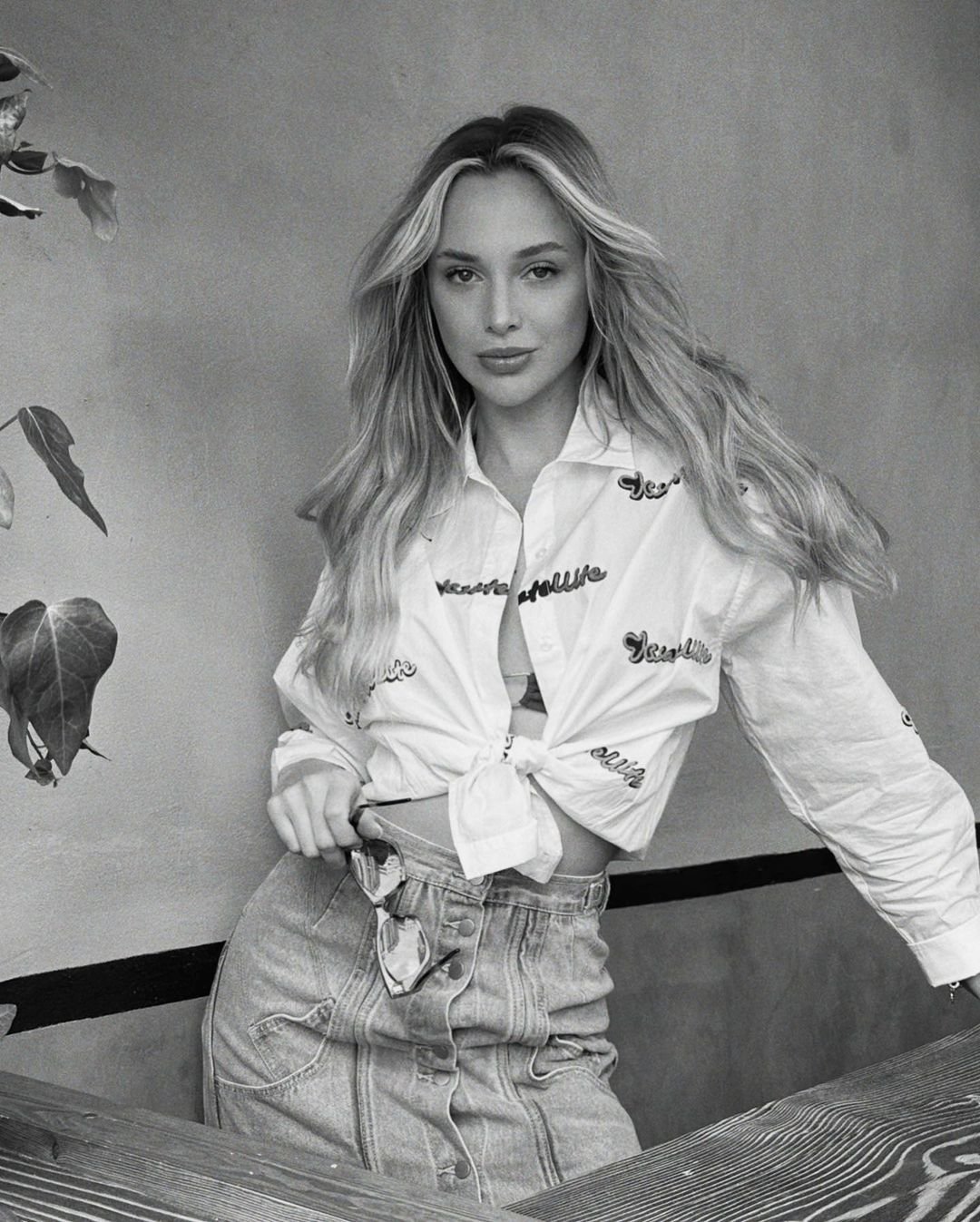 Üvey Anne'nin kadrosunda kimler var?