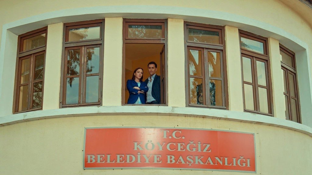 Aşk başlıyor… 1.bölüm fotogaleri