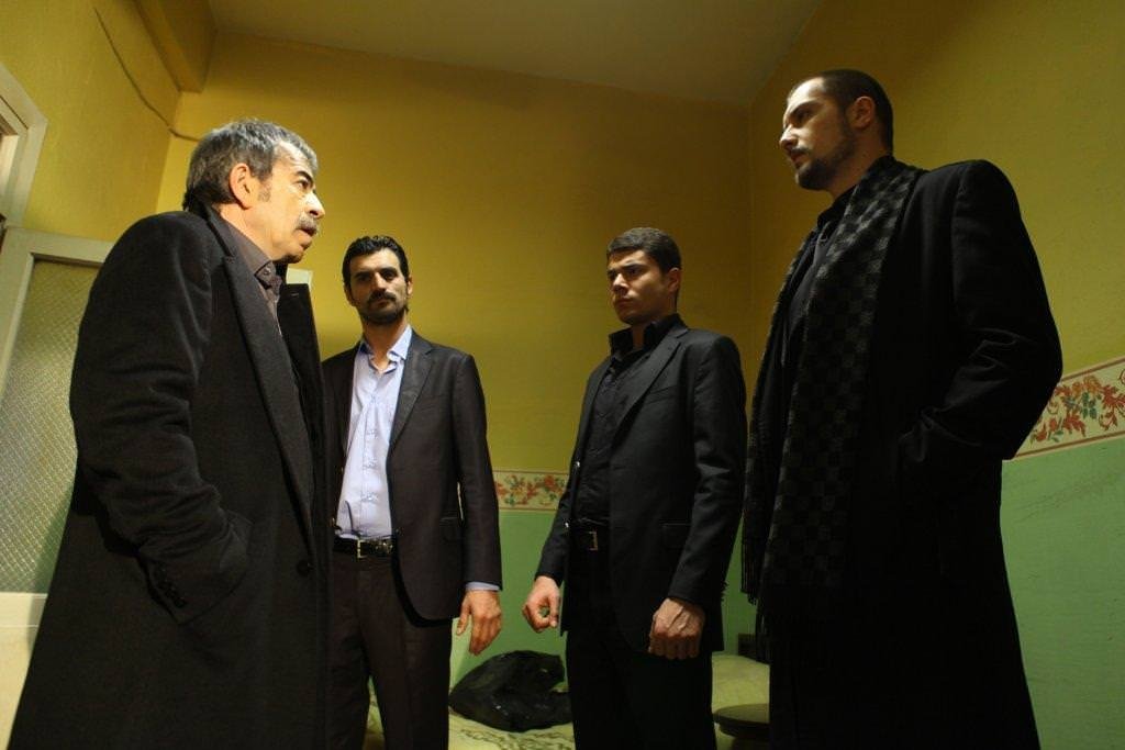 Uçurum 9.bölüm fotoğrafları