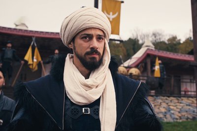 Orhan Bey’in adaleti herkesi kuşatıyor