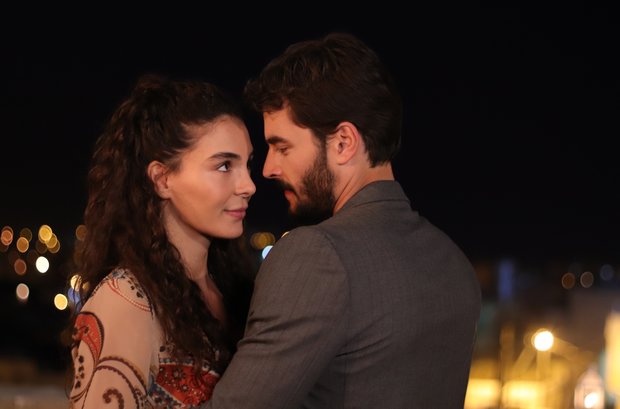 Cuma akşamlarının vazgeçilmezi! "Hercai"