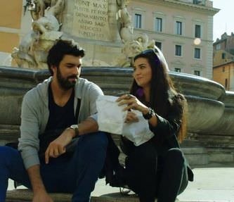 Detaylarda Kara Para Aşk