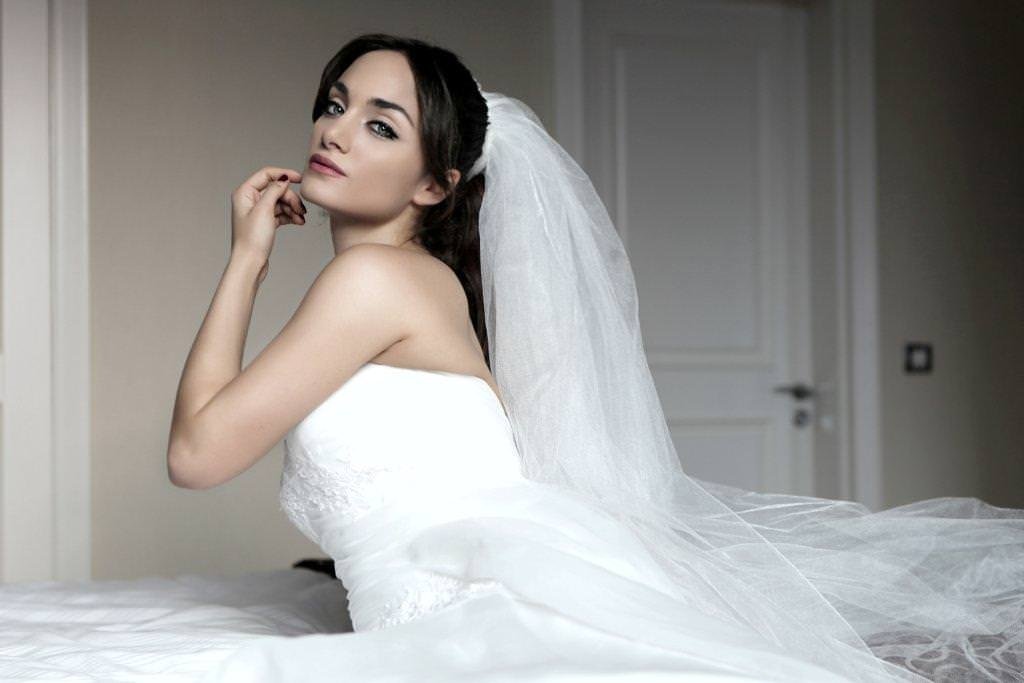 Denise Capezza Gelinlik Giydi