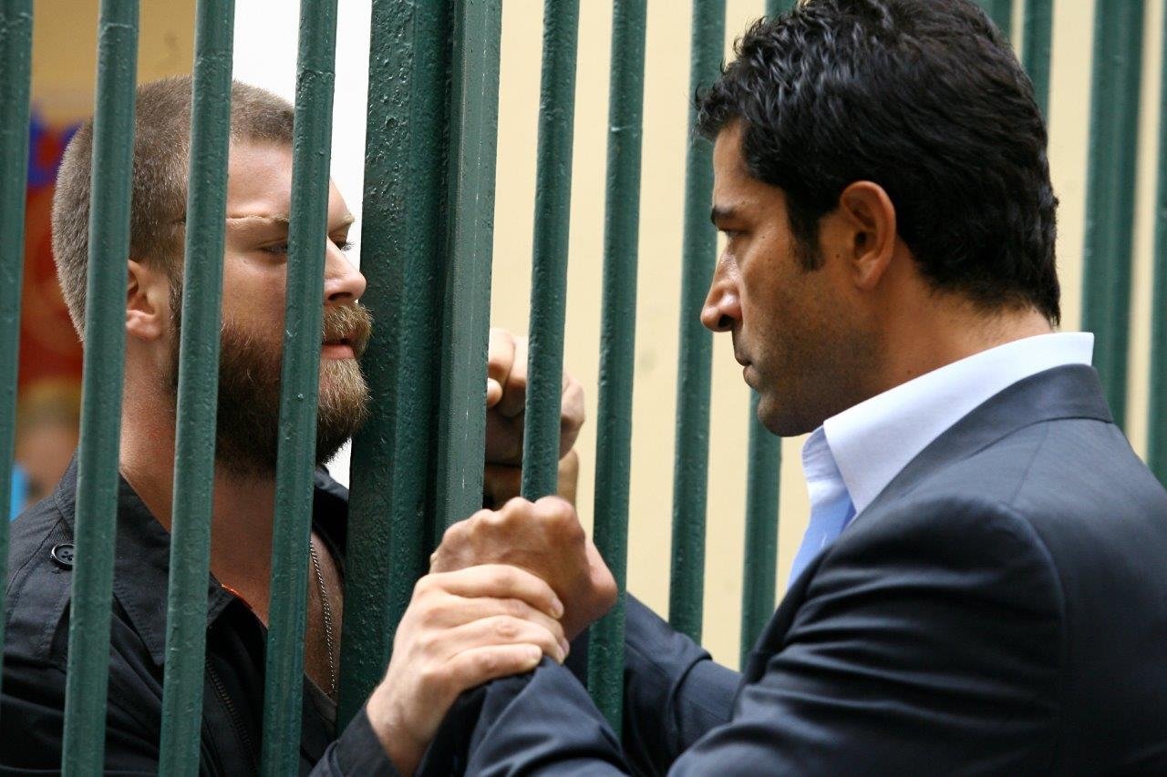 100 karede Ezel efsanesi