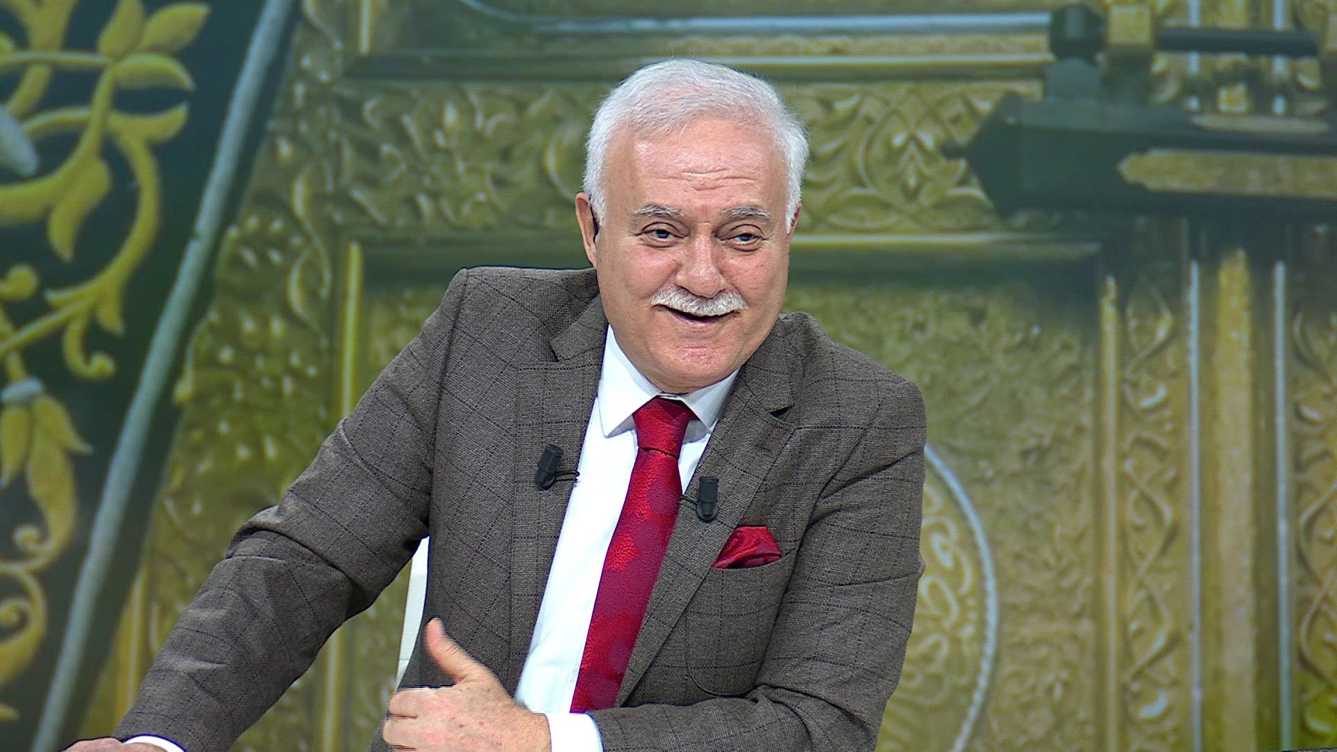 Nihat Hatipoğlu'ndan, Peygamberimizin anne hakkı ve sevgisi üzerine sözleri...